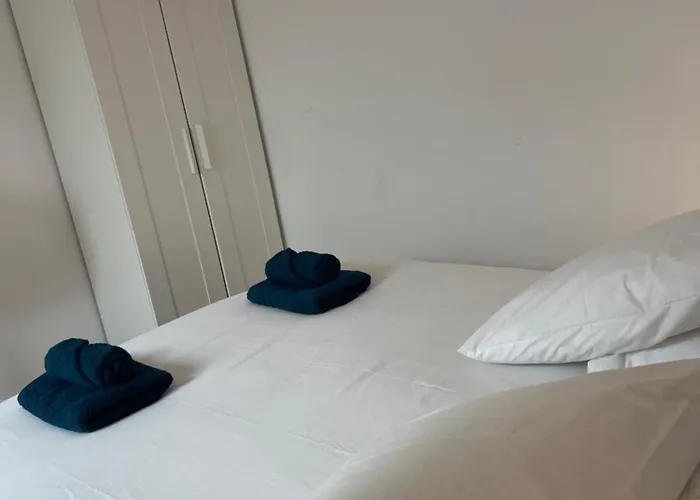 Vue Coeur - Casa Riviera Bellevue 아파트