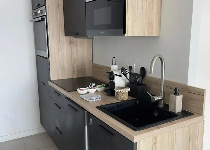 Vue Coeur - Casa Riviera Bellevue 아파트 *